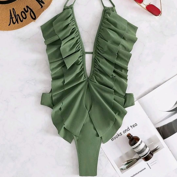One piece bathing suit with ruffle slimming - Picture 3 of 4